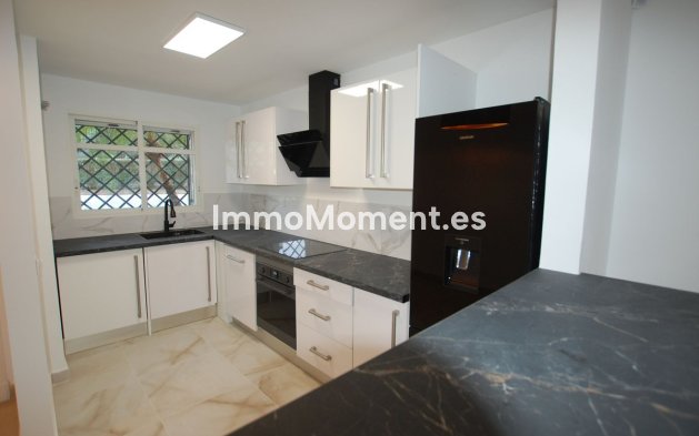 Resale - Apartment - Marbella - Aloha