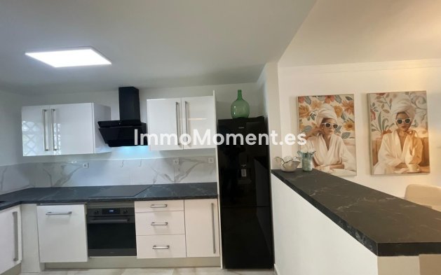Resale - Apartment - Marbella - Aloha
