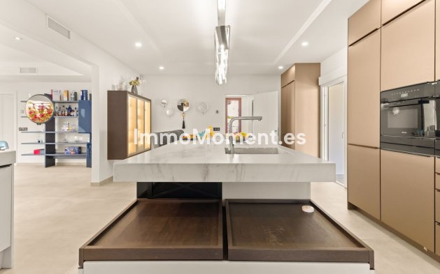 Reventa - Villa - Estepona  - New Golden Mile