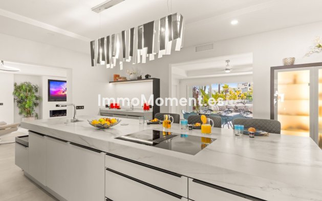 Reventa - Villa - Estepona  - New Golden Mile