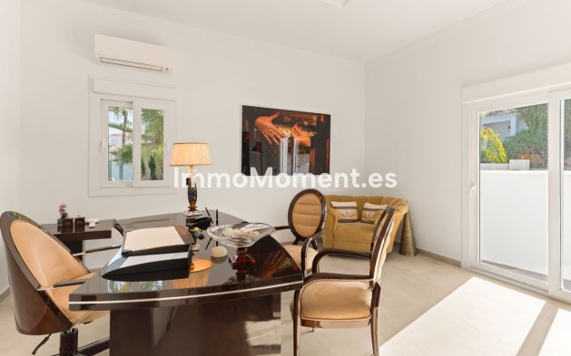 Reventa - Villa - Estepona  - New Golden Mile