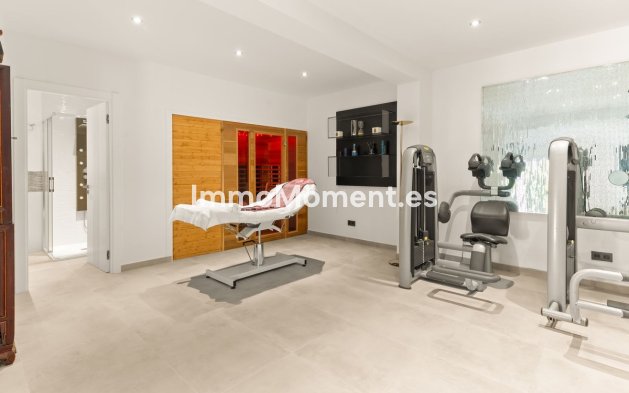 Reventa - Villa - Estepona  - New Golden Mile