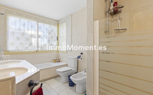 Resale - Villa - Benahavís - Benahavís Centro