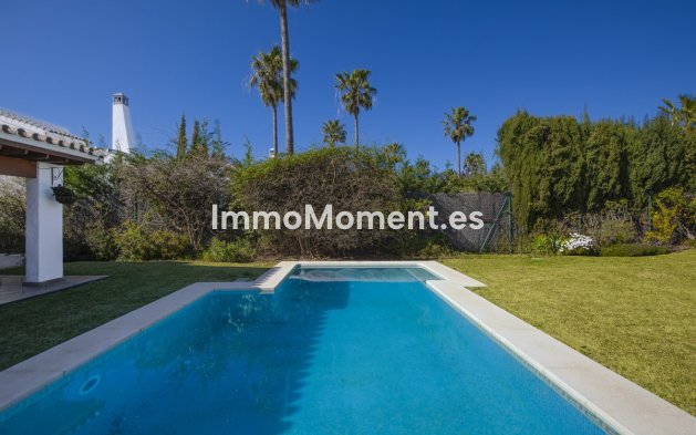 Resale - Villa - Benahavís - Benahavís Centro