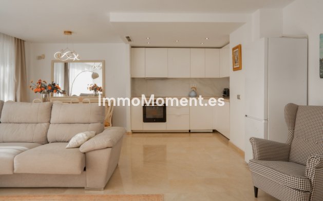 Resale - Apartment - Benahavís - Benahavís Centro