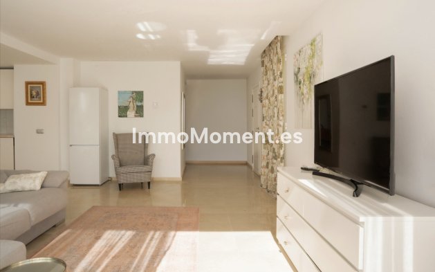 Resale - Apartment - Benahavís - Benahavís Centro