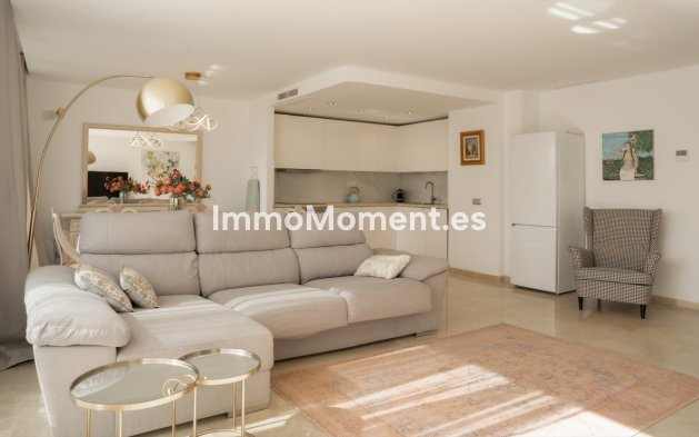 Resale - Apartment - Benahavís - Benahavís Centro