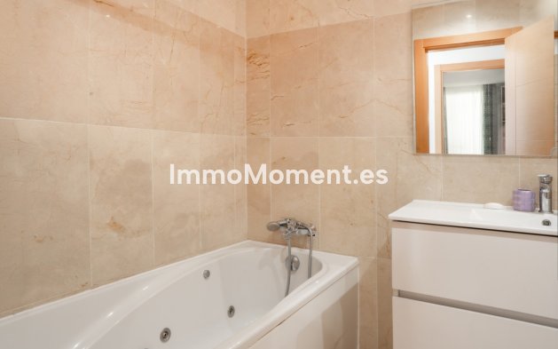 Resale - Apartment - Benahavís - Benahavís Centro