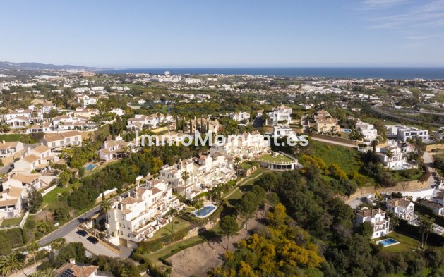 Resale - Apartment - Benahavís - Benahavís Centro