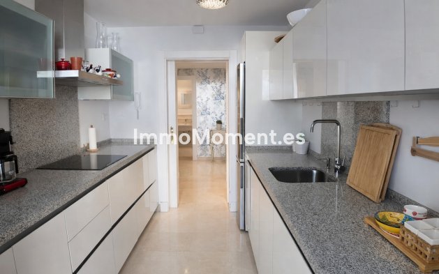 Wiederverkauf - Wohnung - Marbella - Nueva Andalucía