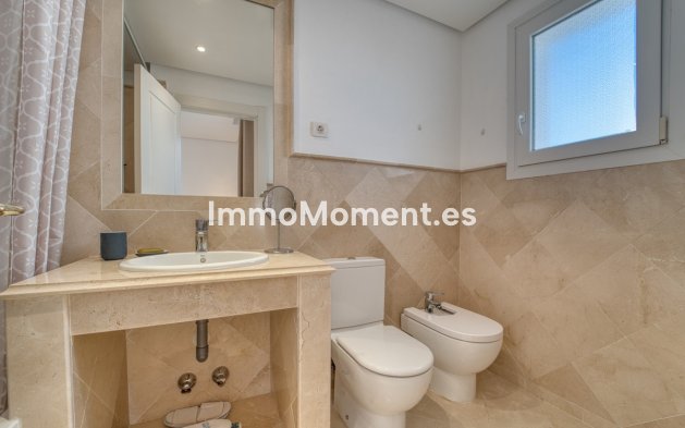 Wiederverkauf - Wohnung - Marbella - Nueva Andalucía