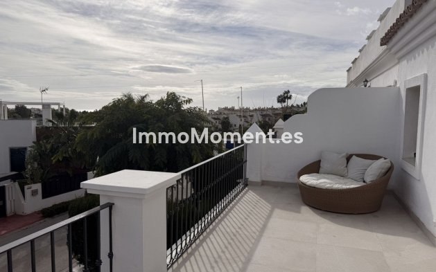 Revente - Maison mitoyenne - Estepona  - Estepona Centro
