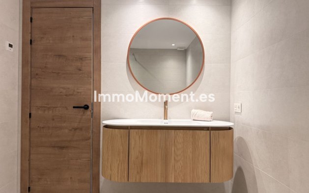 Revente - Maison mitoyenne - Estepona  - Estepona Centro