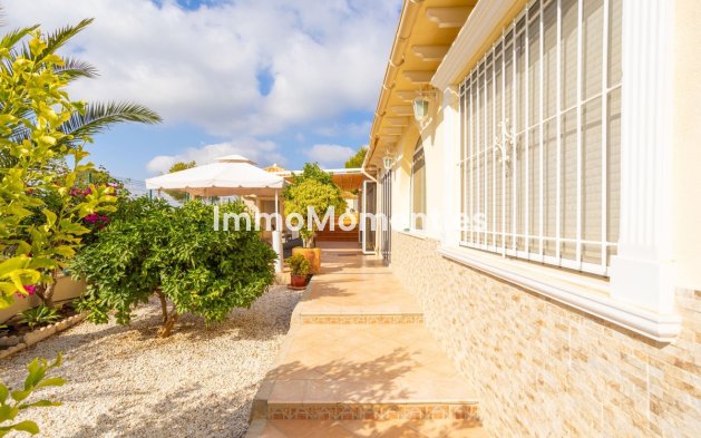 Reventa - Villa - Orihuela - Villamartin
