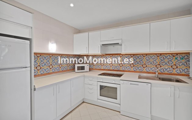 Wiederverkauf - Wohnung - Estepona  - Estepona Centro