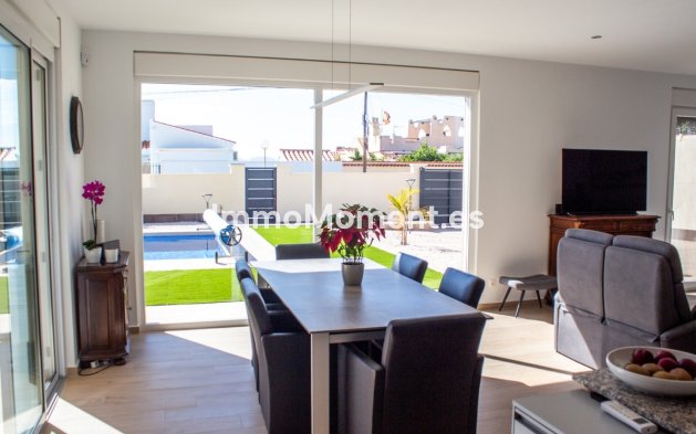 Wiederverkauf - Villa - Torrevieja - La Siesta