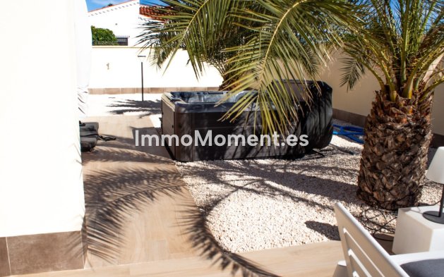 Wiederverkauf - Villa - Torrevieja - La Siesta