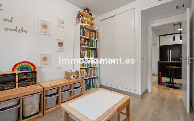 Reventa - Apartamento - Estepona  - Estepona Centro