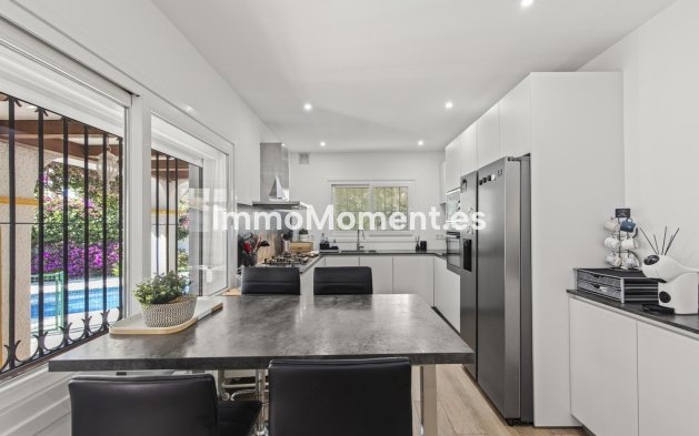 Wiederverkauf - Villa - Marbella - Guadalmina Alta