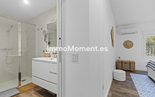 Wiederverkauf - Villa - Marbella - Guadalmina Alta