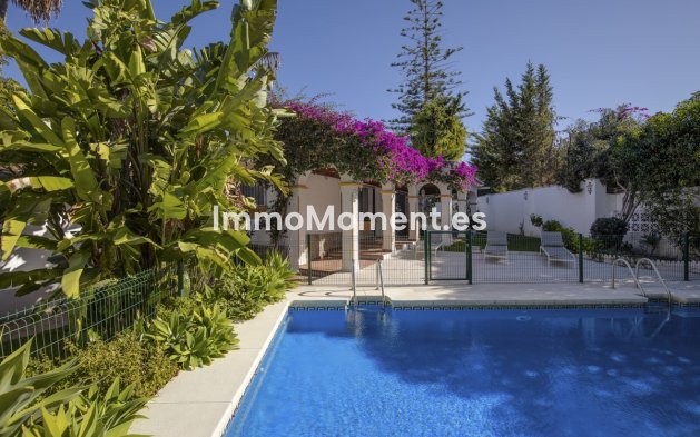 Wiederverkauf - Villa - Marbella - Guadalmina Alta