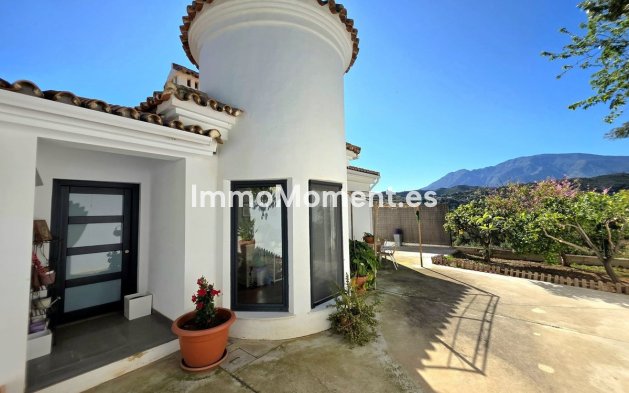 Revente - Villa - Estepona  - Estepona Centro
