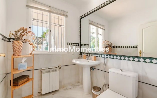 Wiederverkauf - Villa - Marbella - Nagüeles