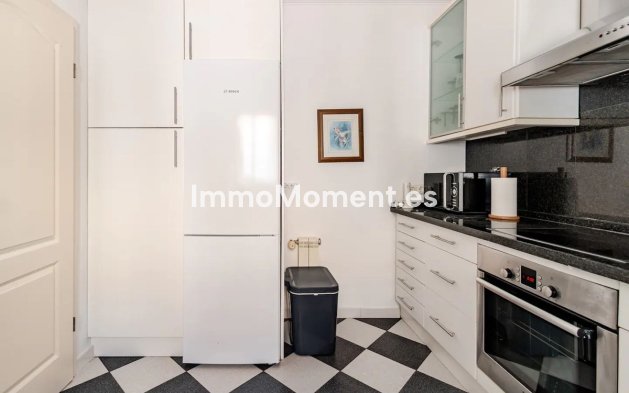 Wiederverkauf - Villa - Marbella - Nagüeles