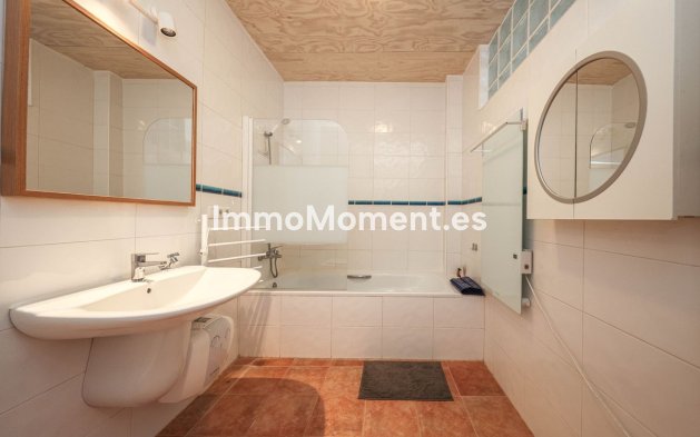 Revente - Maison mitoyenne - Intérieur                       - Guaro