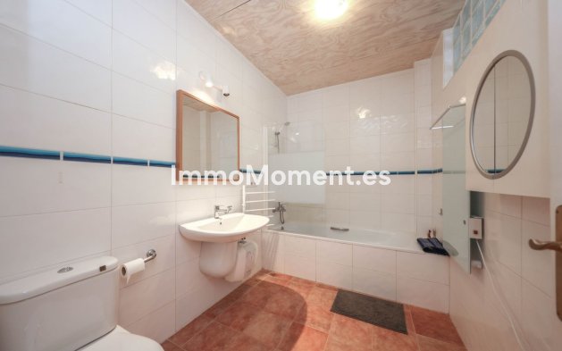 Revente - Maison mitoyenne - Intérieur                       - Guaro