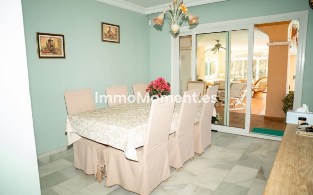Reventa - Villa - Marbella - Elviria
