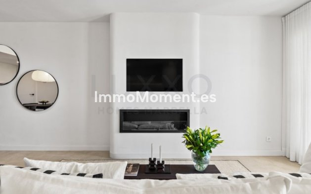 Resale - Apartment - Benahavís - Benahavís Centro