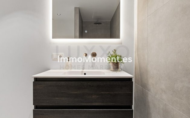 Resale - Apartment - Benahavís - Benahavís Centro