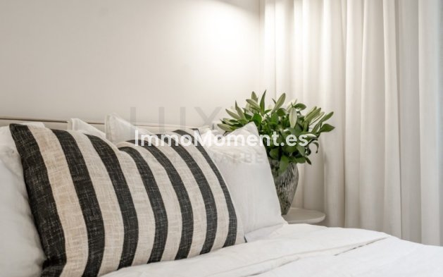 Resale - Apartment - Benahavís - Benahavís Centro