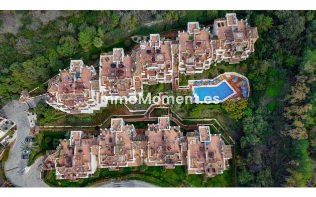 Resale - Apartment - Benahavís - Benahavís Centro