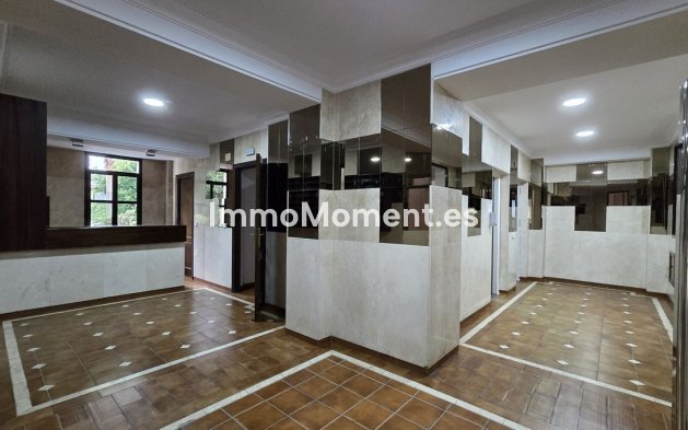 Wiederverkauf - Wohnung - Marbella - Puerto Banús