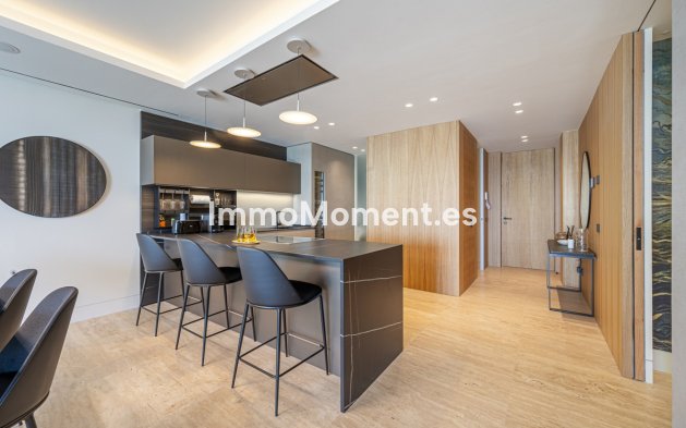 Wiederverkauf - Wohnung - Estepona  - Estepona Centro