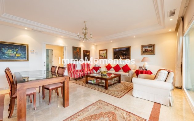 Wiederverkauf - Wohnung - Marbella - Nueva Andalucía