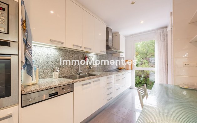 Wiederverkauf - Wohnung - Marbella - Nueva Andalucía