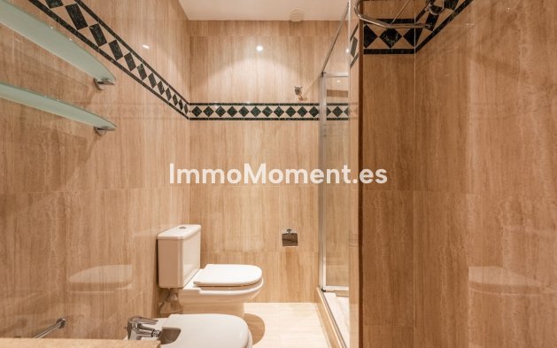 Wiederverkauf - Wohnung - Marbella - Nueva Andalucía