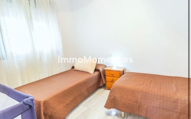 Wiederverkauf - Wohnung -   Inländisch - Alhaurín el Grande Centro