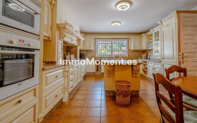 Reventa - Villa independiente - Estepona  - New Golden Mile
