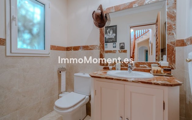 Reventa - Villa independiente - Estepona  - New Golden Mile