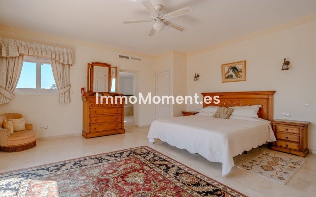 Reventa - Villa independiente - Estepona  - New Golden Mile