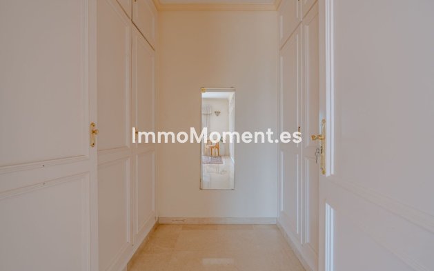 Reventa - Villa independiente - Estepona  - New Golden Mile