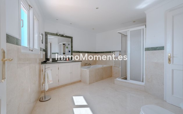 Reventa - Villa independiente - Estepona  - New Golden Mile