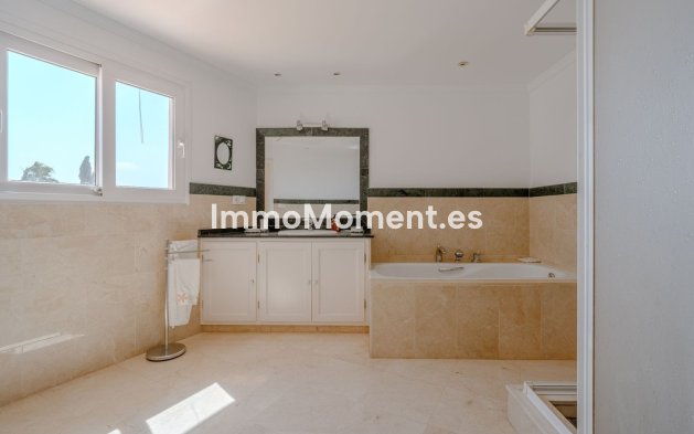 Reventa - Villa independiente - Estepona  - New Golden Mile