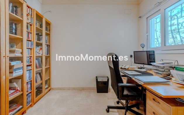 Reventa - Villa independiente - Estepona  - New Golden Mile