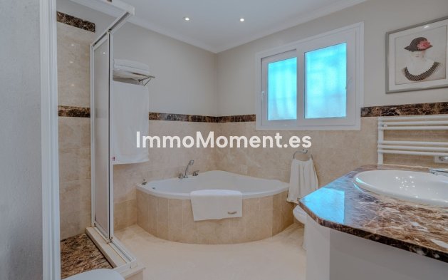 Reventa - Villa independiente - Estepona  - New Golden Mile