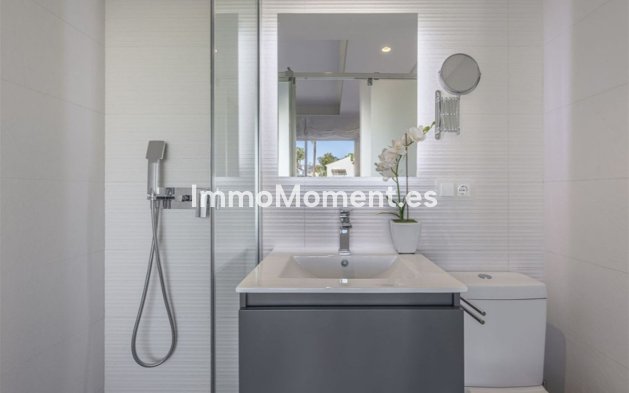 Wiederverkauf - Wohnung - Estepona  - Costalita